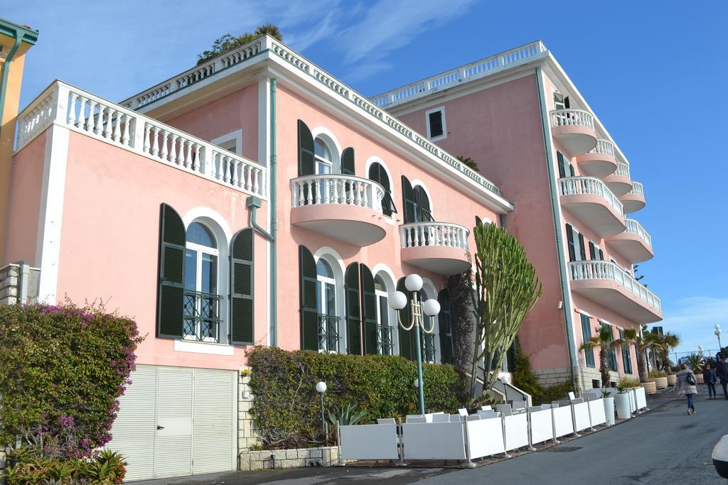 Hotel Piccolo Lido Bordighera Extérieur photo